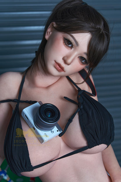 Irontech 娃娃 – Liisi - 158 公分/5 英尺2 D 杯矽膠性玩偶