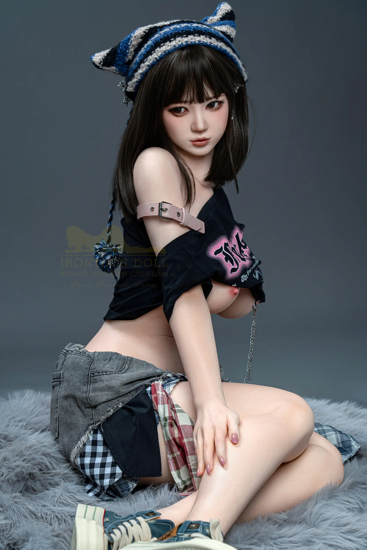 Irontech 娃娃 – Liisi - 158 公分/5 英尺2 D 杯矽膠性玩偶